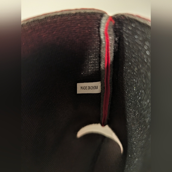 f5 flat red can Koozie/cooler can holder technology company - Picture 4 of 6